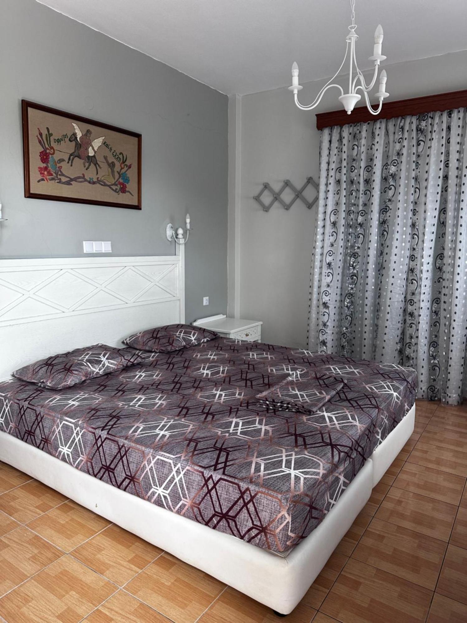 Dionysia Apartament *
